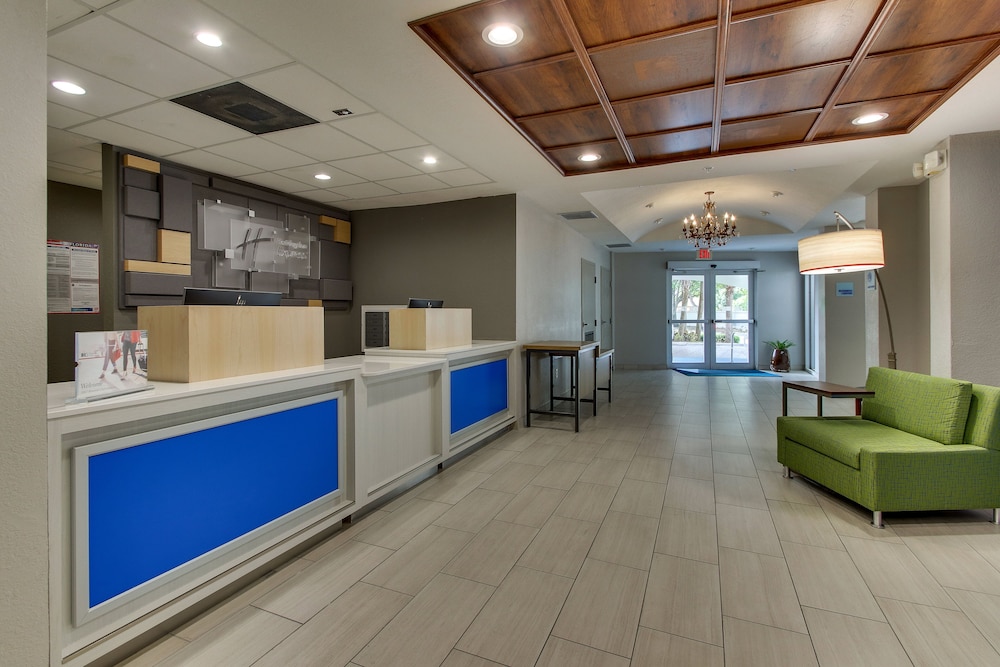 Holiday Inn Express & Suites West Palm Beach Metrocentre by IHG - photo 11