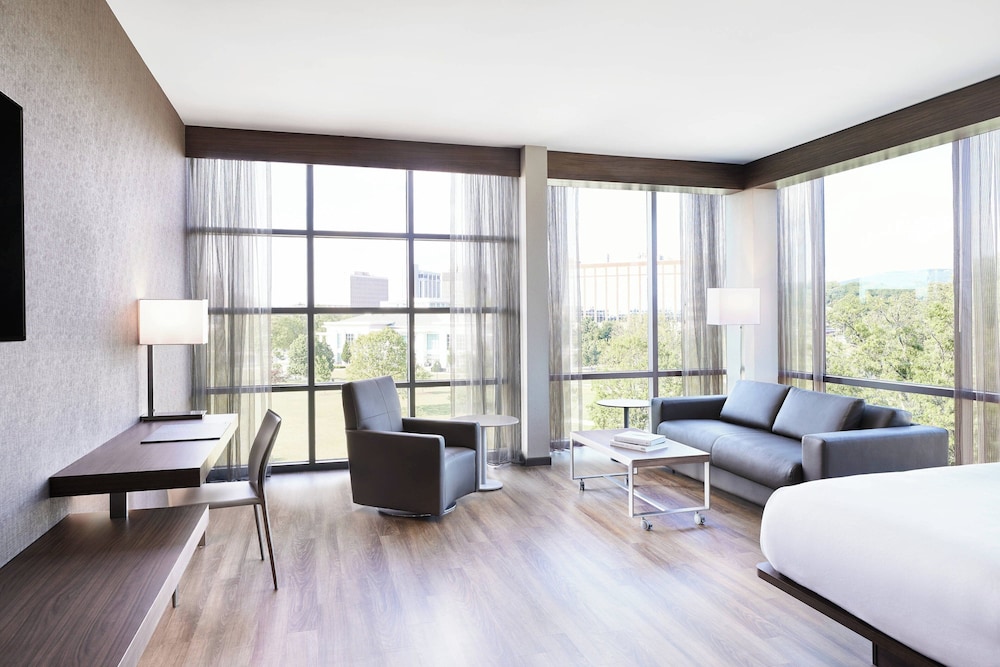 AC Hotel by Marriott Huntsville Downtown - photo 8