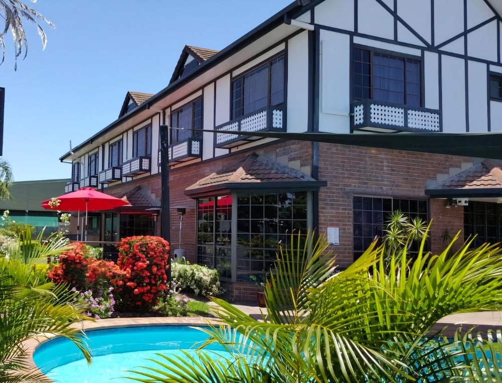 Shakespeare Motel - carbon neutral hotel in Mackay