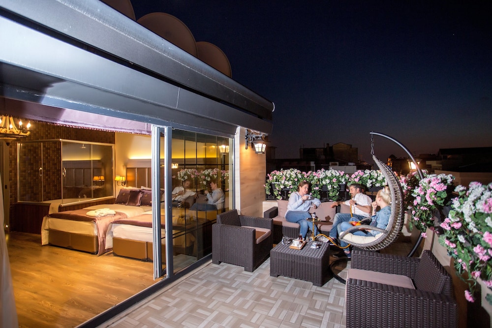 Suite Home — 4-Star Luxury Hotel in Istanbul, Turkey