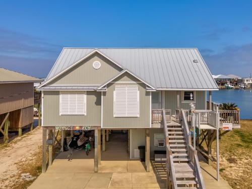 Sunset Key - carbon neutral hotel in Dauphin Island