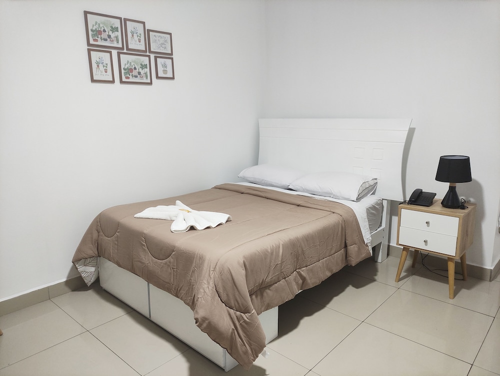 Maxy's Inn Hotel & Suite - last minute hotel in Lima