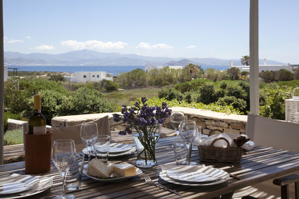Kallisti Myrtia Idyllic Holiday Villa Views Garden nr Beach — 4-Star Luxury Hotel in Naousa, Greece