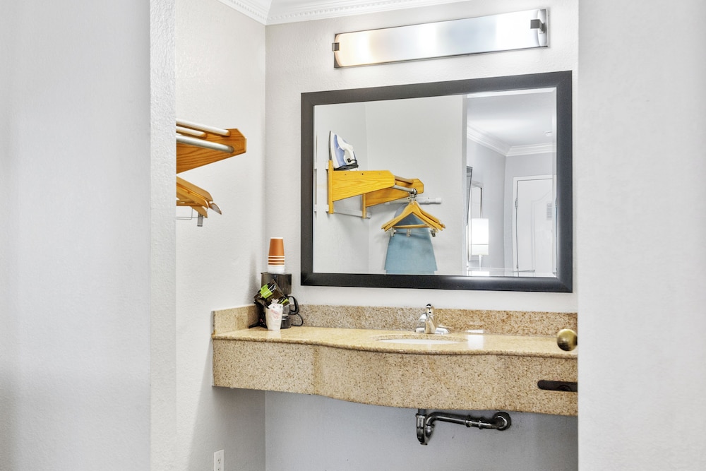 Americas Best Value Inn Milpitas Silicon Valley - photo 37
