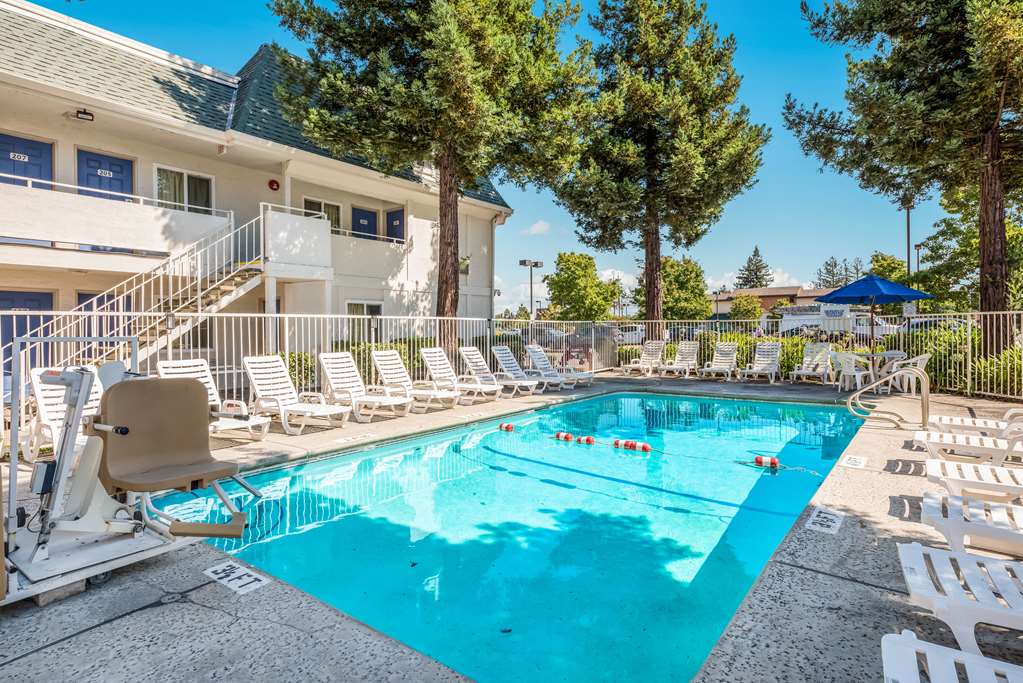 Motel 6 Rohnert Park CA - featured photo