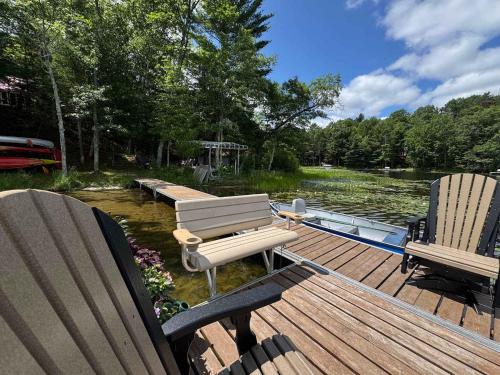 Brandy Bay Hideaway: Pet Friendly Retreat - photo 42