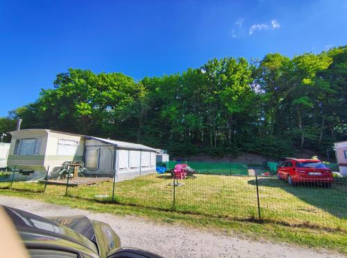 Le Petit Logis — hotel in Philippeville
