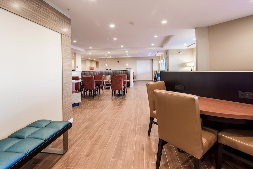 TownePlace Suites by Marriott Cleveland - photo 32