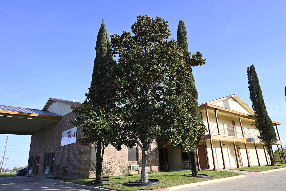 Coachway Inn - photo 13