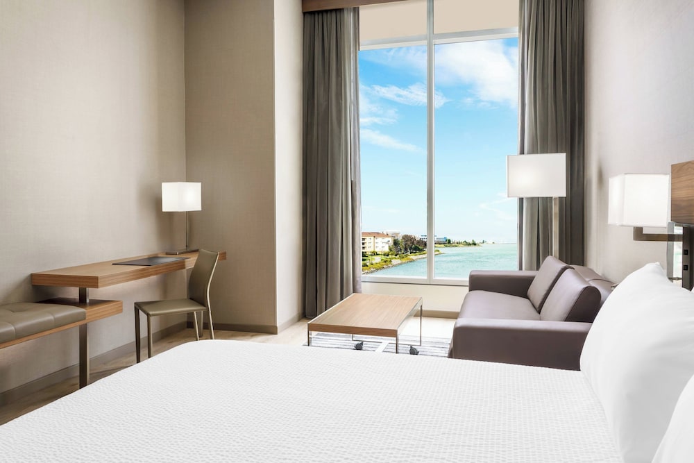 AC Hotel by Marriott San Francisco Airport Oyster Point Waterfront - photo 16