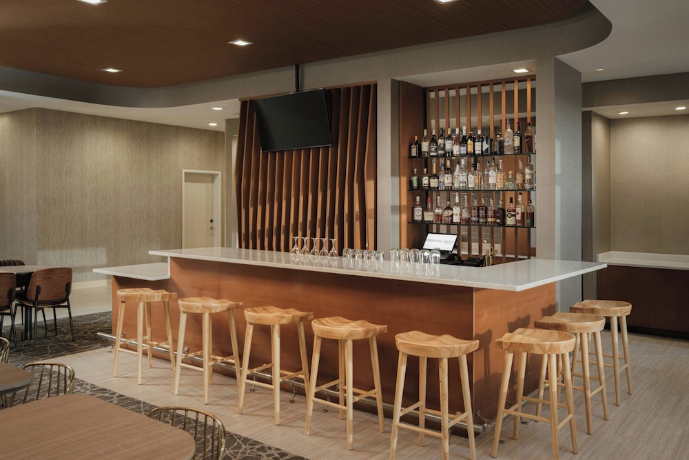 SpringHill Suites by Marriott Lexington Frankfort - photo 3