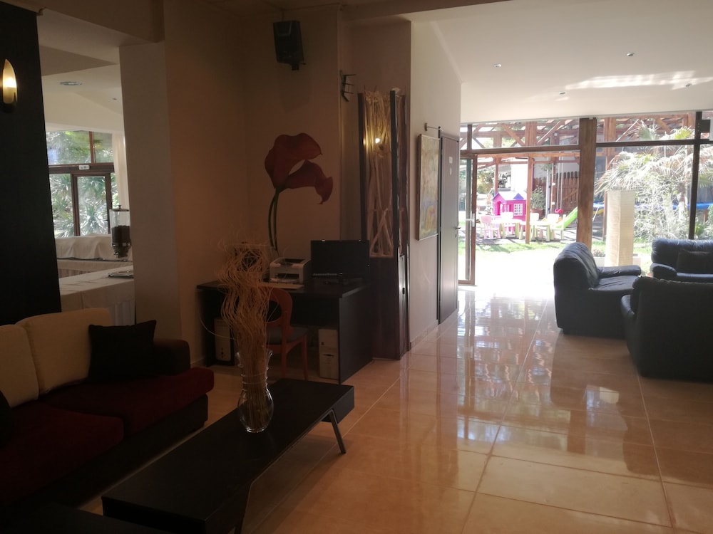Four Seasons Hotel — Thermi — photo 4