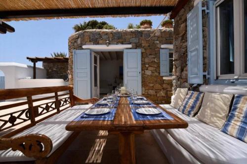 Mykonos Seaside Villa 3BR Aleomandra Gem — 4-Star Luxury Hotel in Ornos, Greece