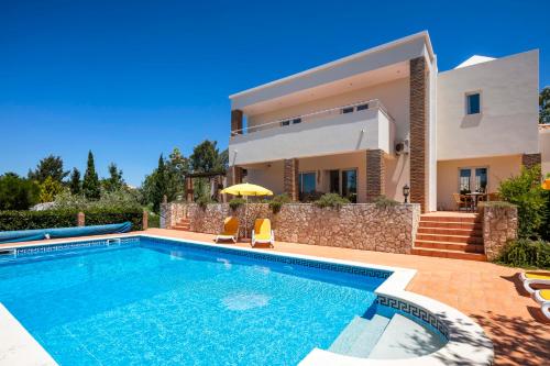 Casa Pleiades — 4-Star Luxury Hotel in Carvoeiro, Portugal