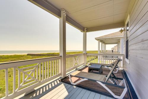 Walk to Beach Galveston Home with Resort Perks - photo 16