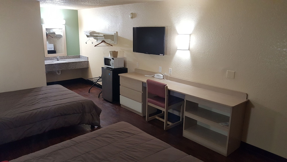 Mentor Home Inn - photo 14