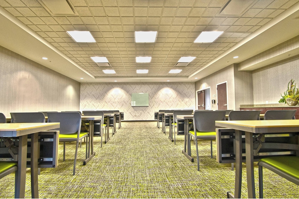 Springhill Suites by Marriott Louisville Airport - photo 43