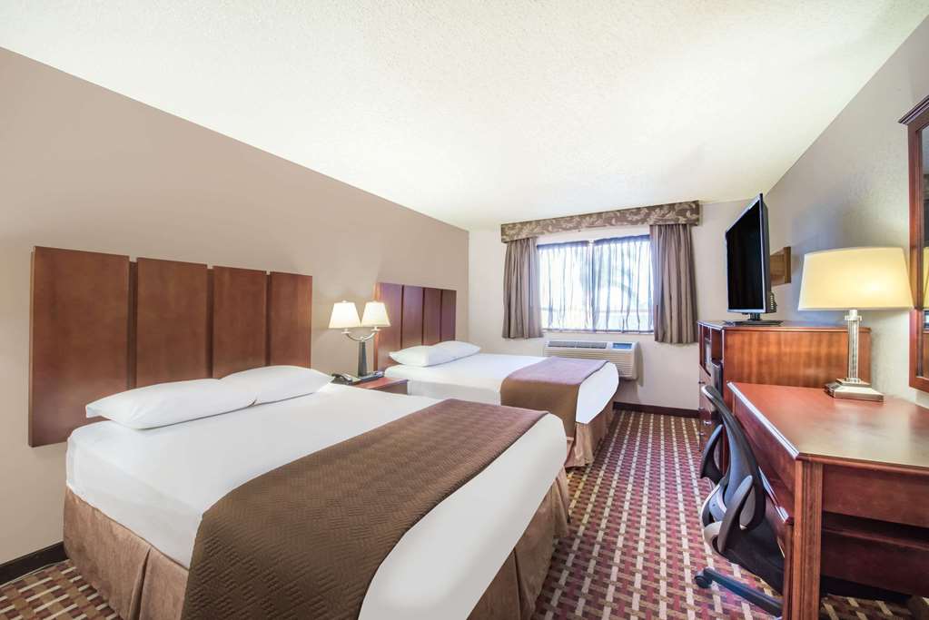 Super 8 by Wyndham Harlingen TX - photo 10