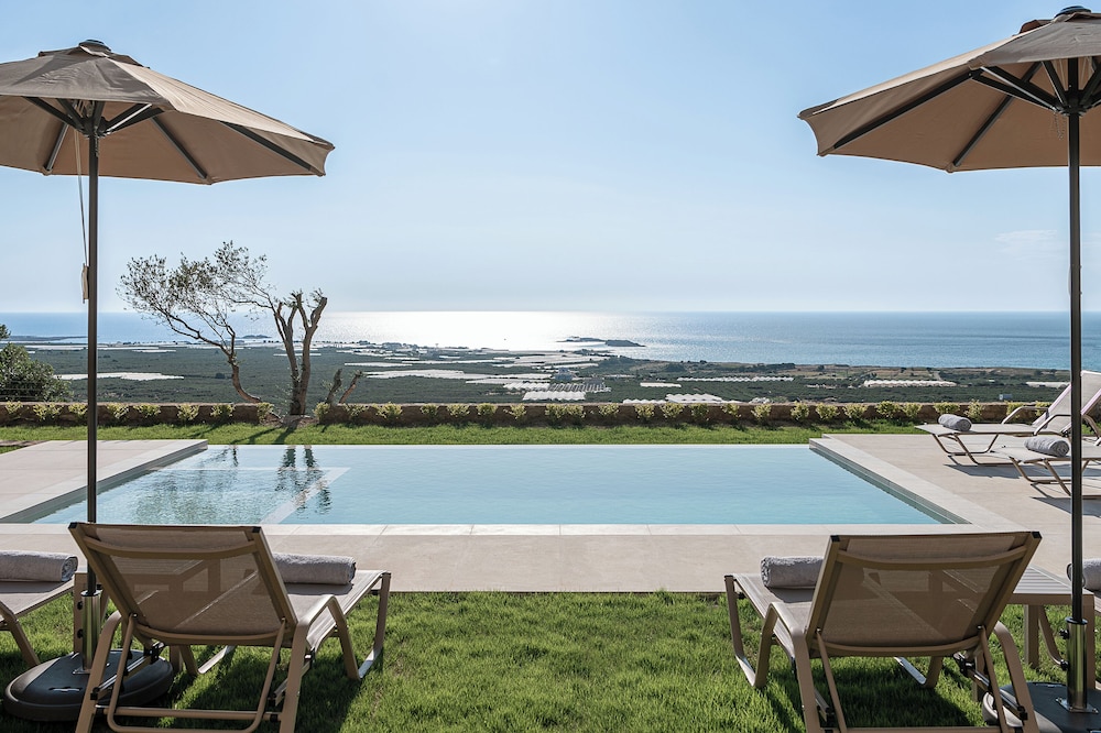 GG Villas Falassarna — 4-Star Luxury Hotel in Kissamos, Greece