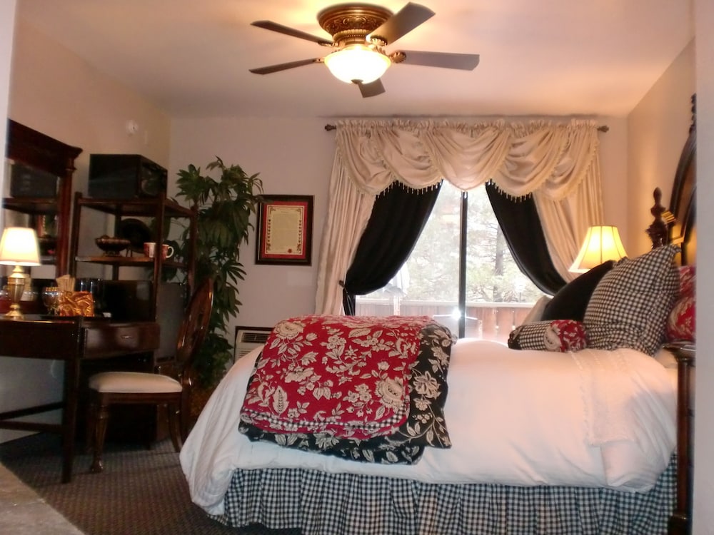 The North Shore Inn - photo 63