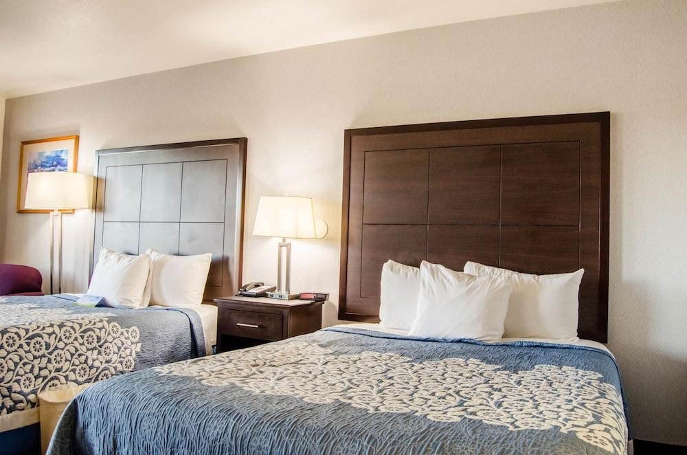 New Western Motel - photo 5