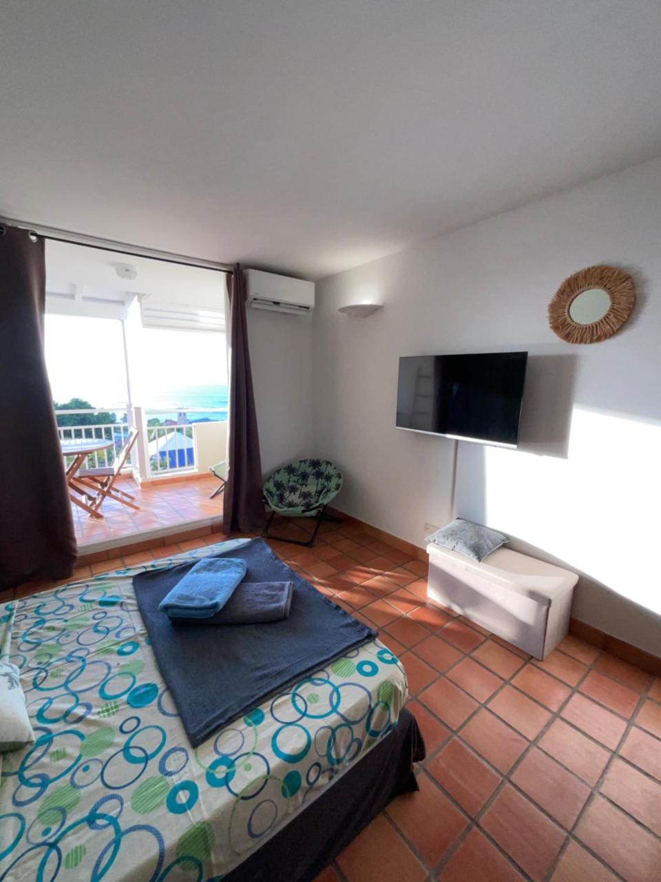 Ananas Premium Séjour Détente T2 Vue Mer avec Balcon Privé à Tartane in La Trinite, Martinique