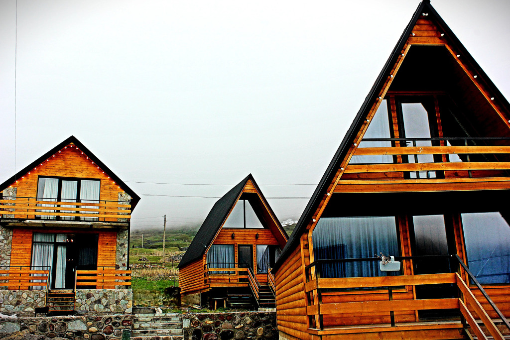 Kazbegi Folk Cottages — 4-Star Luxury Hotel in Step'antsminda, Georgia