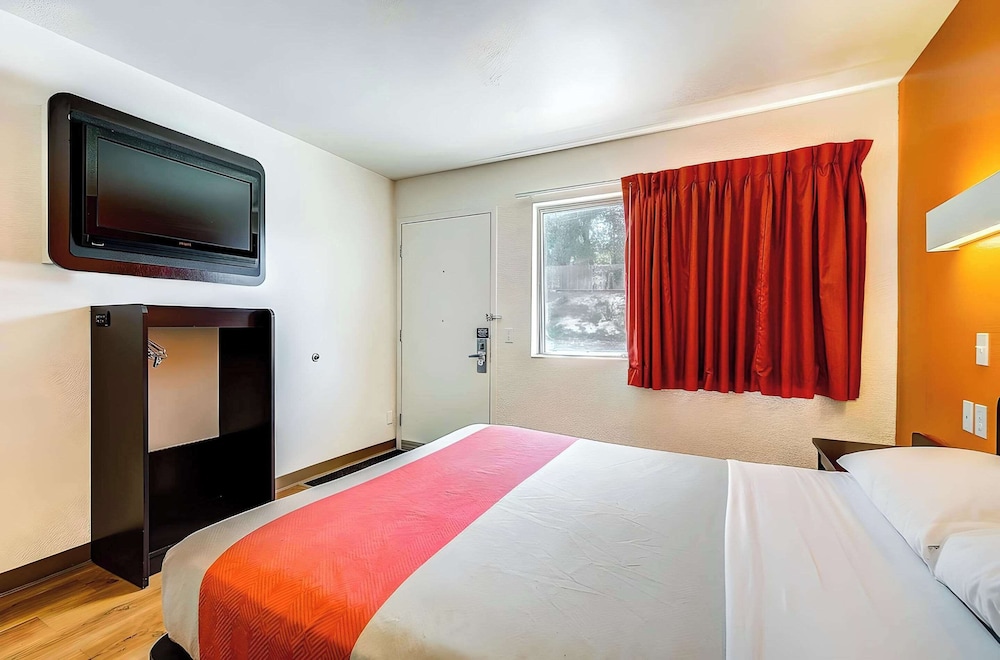 Motel 6 Thornton CO - photo 9