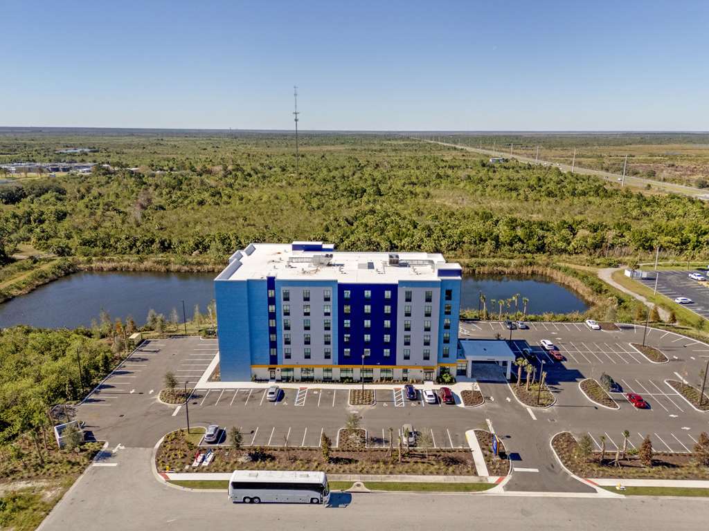 Comfort Suites Titusville near Kennedy Space Center - photo 4