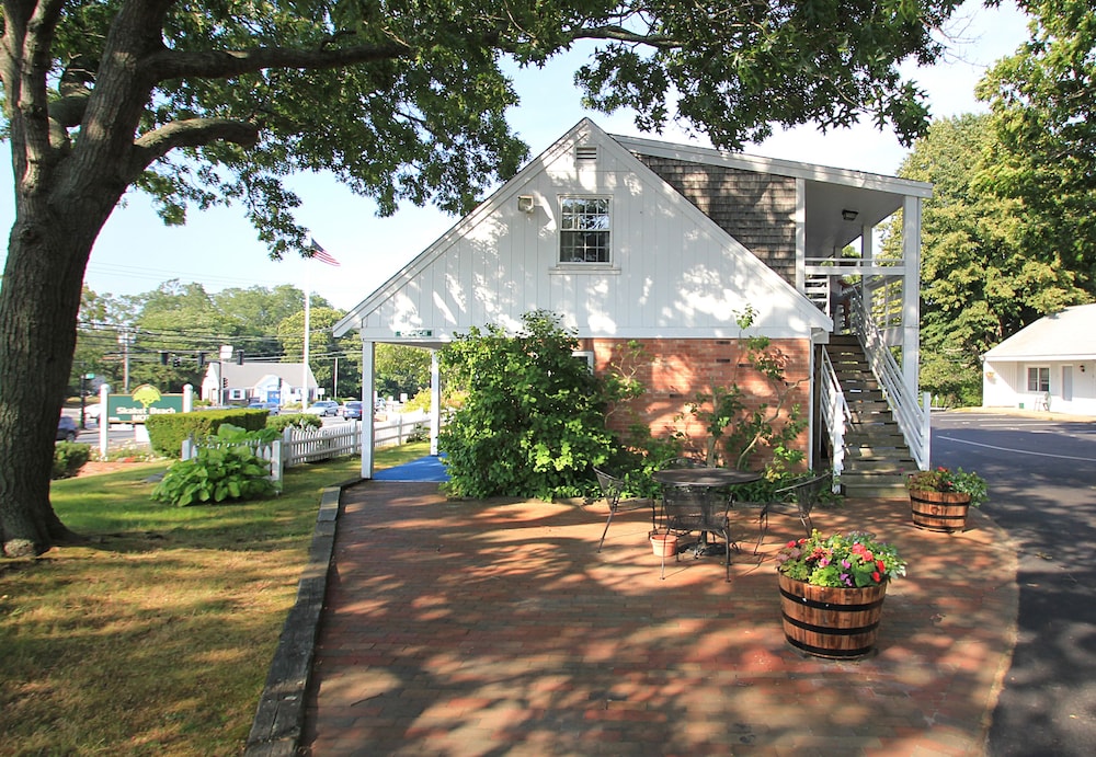 Skaket Beach Motel - photo 27
