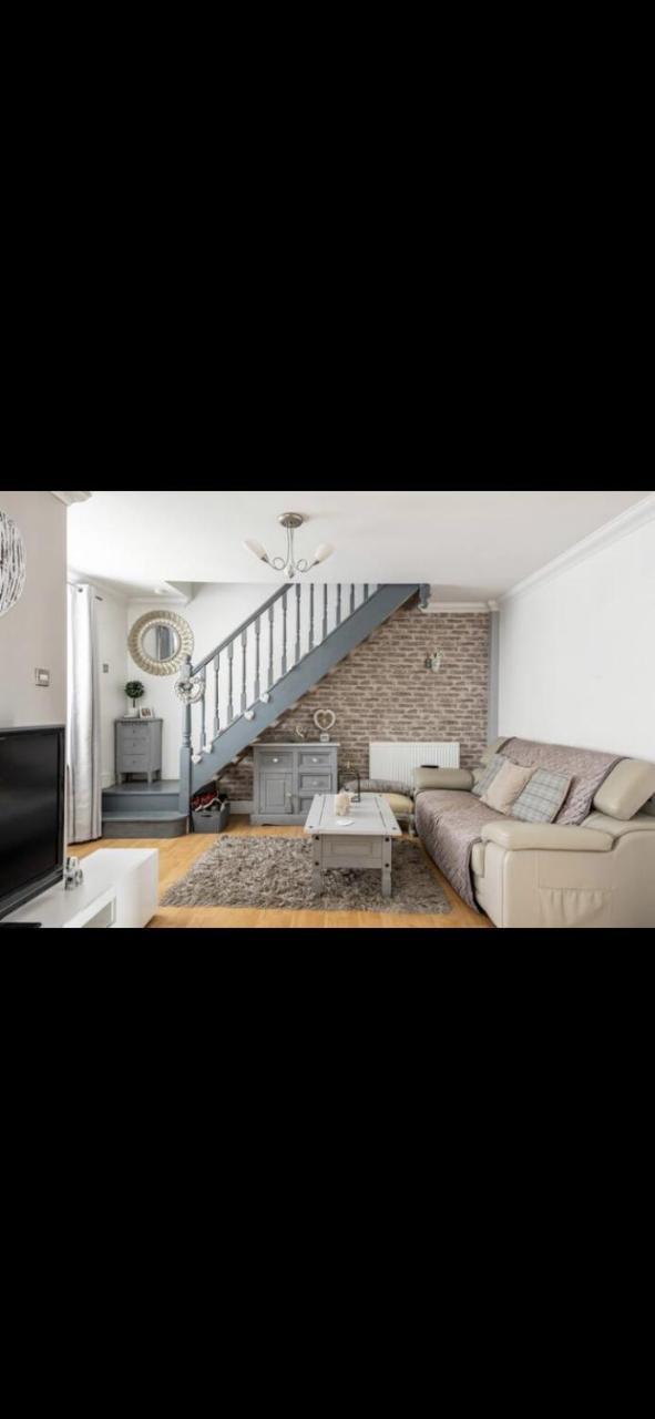 Beautiful Views Welsh Retreat 2bedroom — hotel in Mountain Ash
