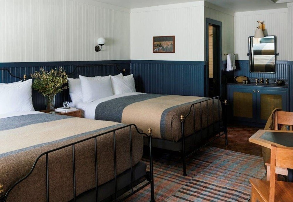 Anvil Hotel - photo 8
