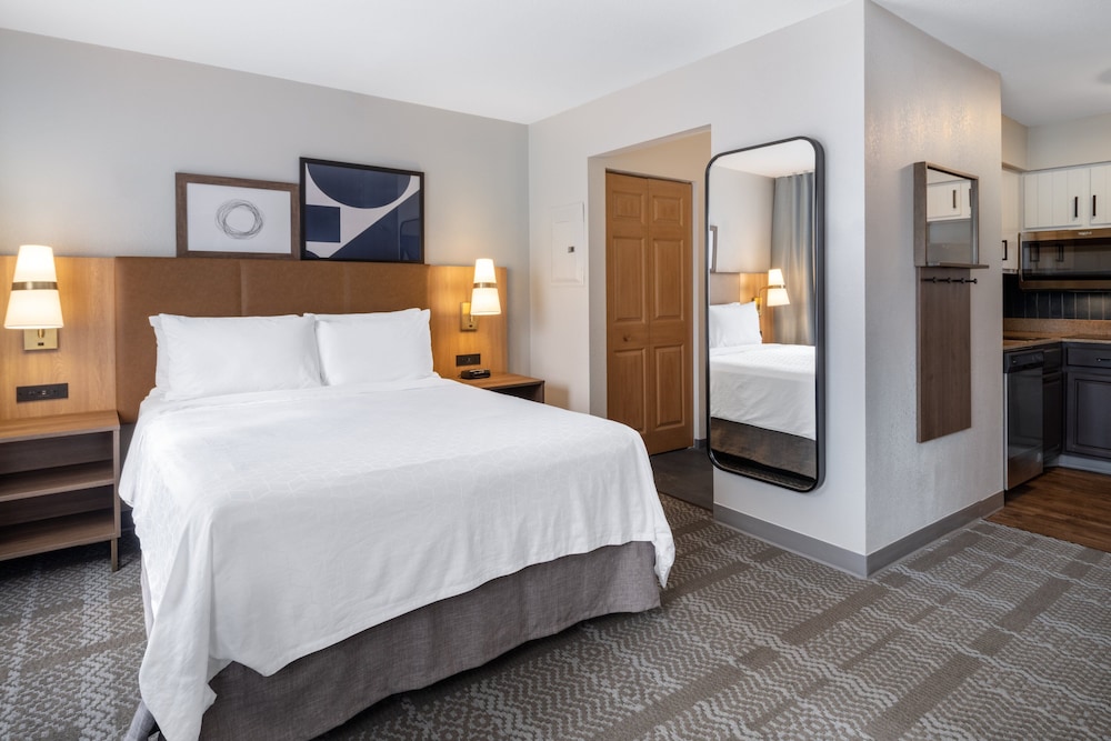 Staybridge Suites Columbus Dublin - photo 19