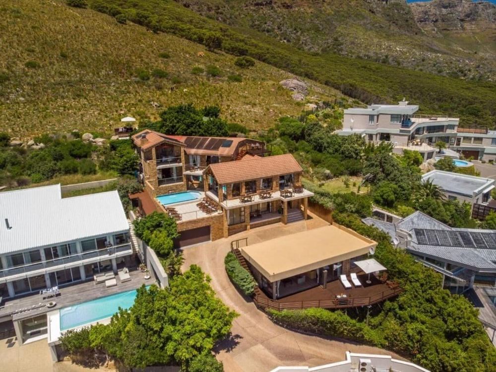 Auberge Du Cap — 4-Star Luxury Hotel in Cape Town, South Africa