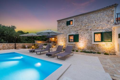 Stone House Luna — 4-Star Luxury Hotel in Povljana, Croatia