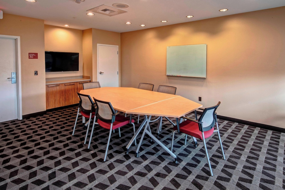 TownePlace Suites by Marriott Hot Springs - photo 21