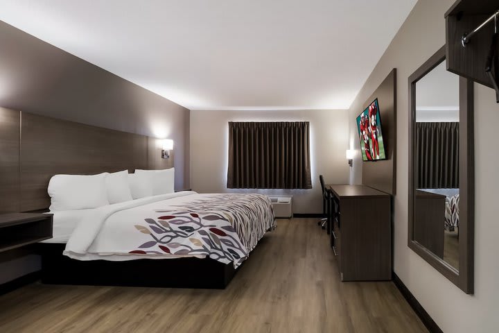 Super 8 by Wyndham Marston - photo 20