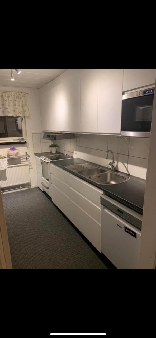 Charming room with big bed — Lulea — photo 3
