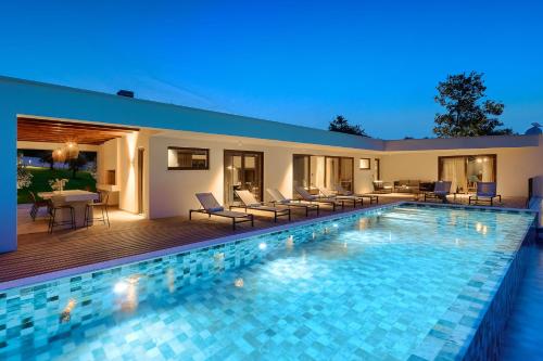 Villa Nicol Tireli — 4-Star Luxury Hotel in Krsan, Croatia