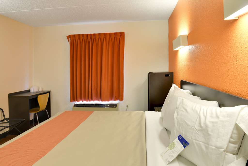 Motel 6 Toledo OH - photo 18