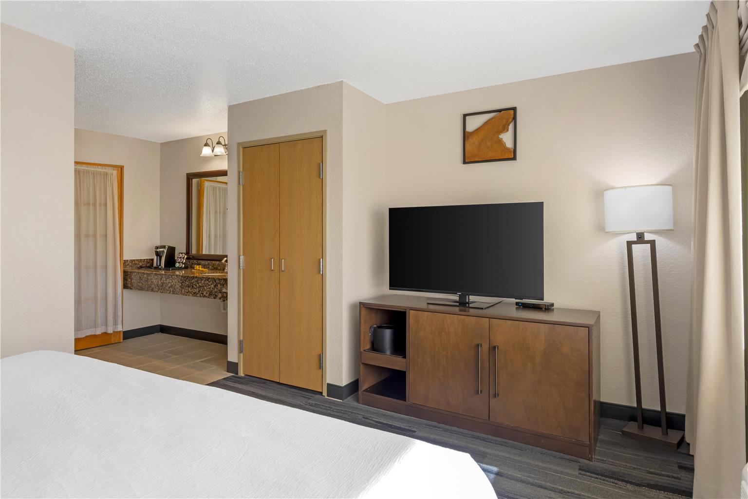 Best Western Plus McCall Lodge & Suites - photo 35