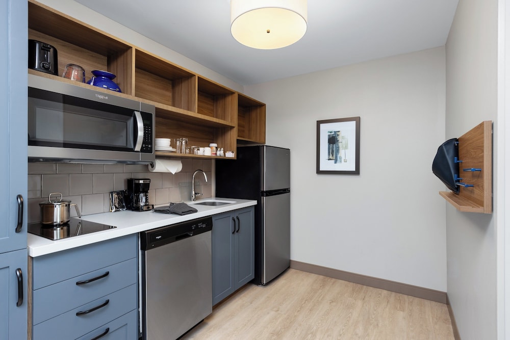 Candlewood Suites Mcpherson by IHG - photo 14