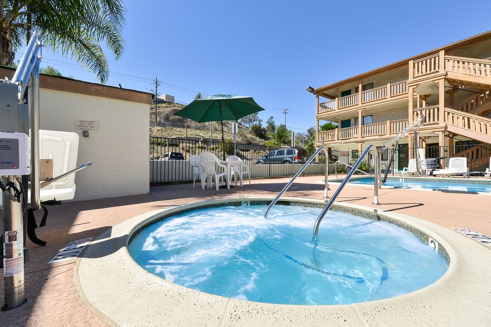 Rodeway Inn & Suites El Cajon San Diego East - photo 51