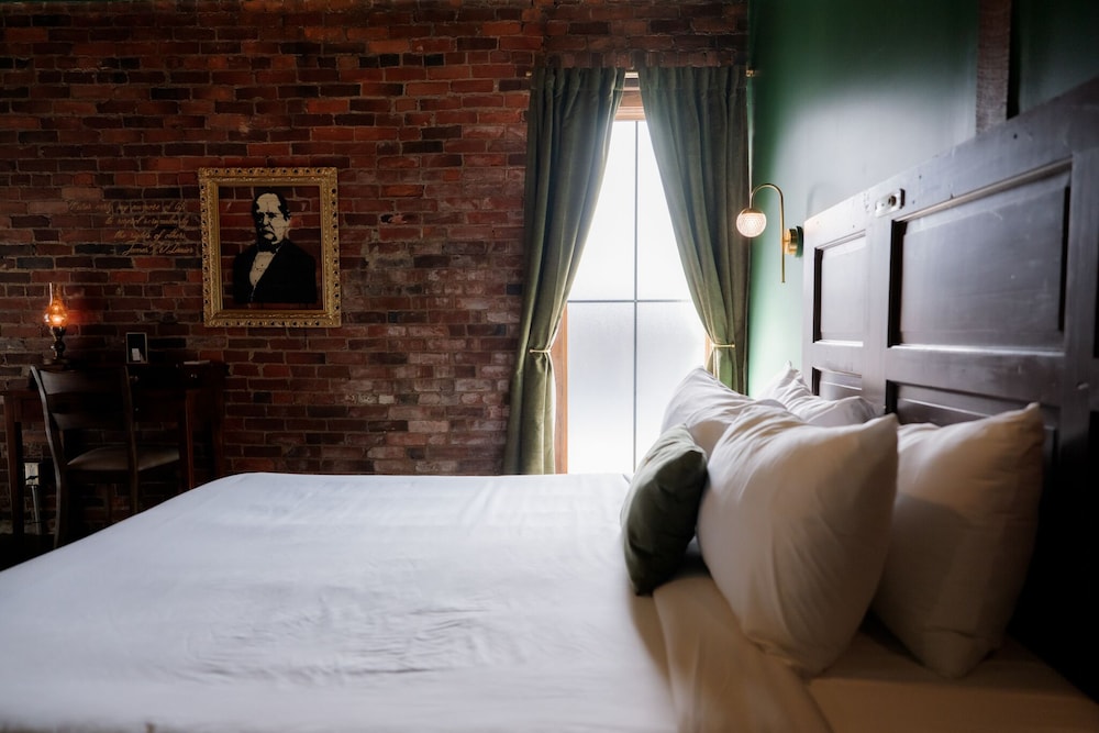 The Chandler Hotel - photo 46