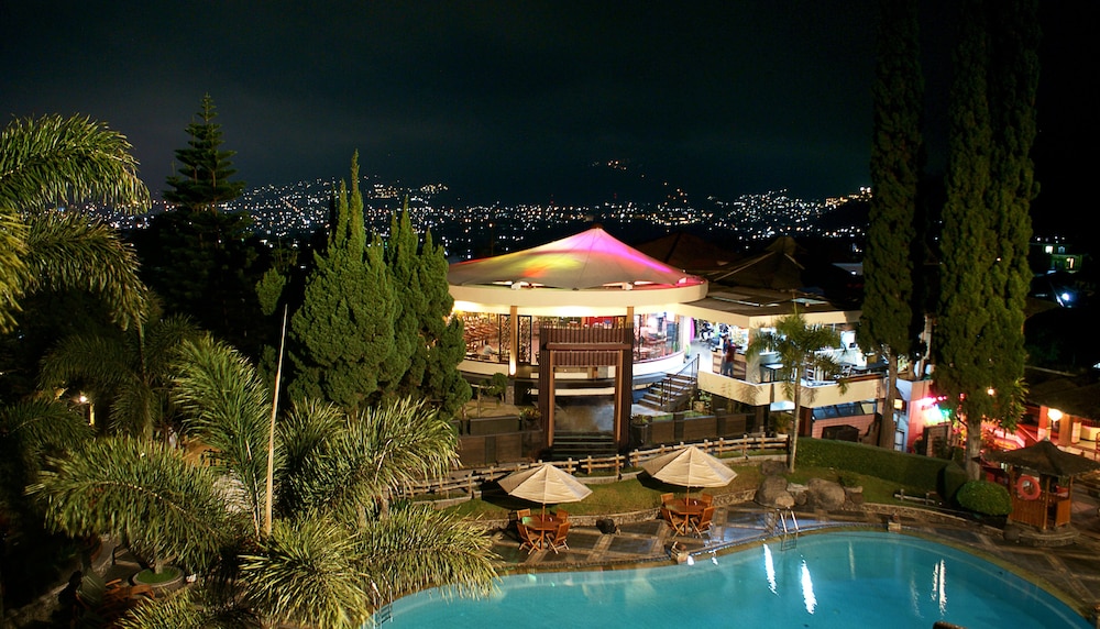 Purnama Hotel - carbon neutral hotel in Batu