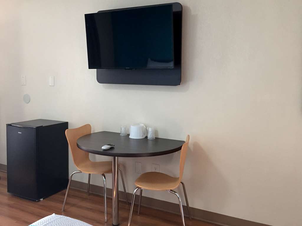 Motel 6 Odessa TX 2nd Street - photo 12