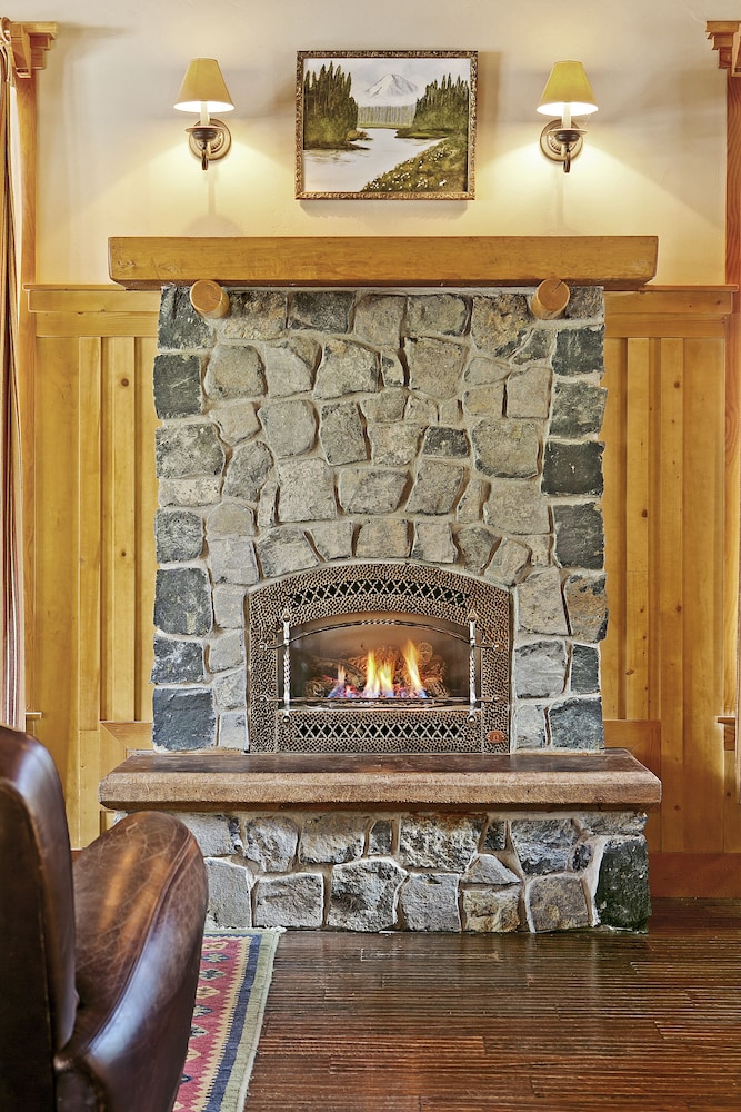 Tamarack Lodge and Resort - photo 19