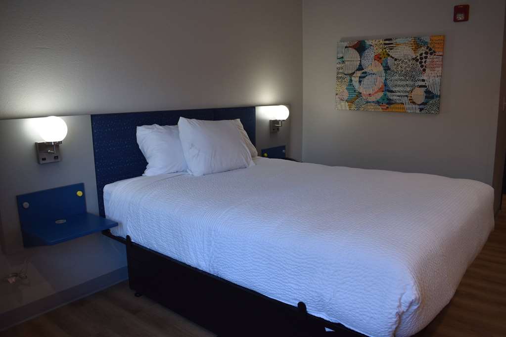 Microtel Inn & Suites by Wyndham Stockbridge Atlanta I 75 - photo 34