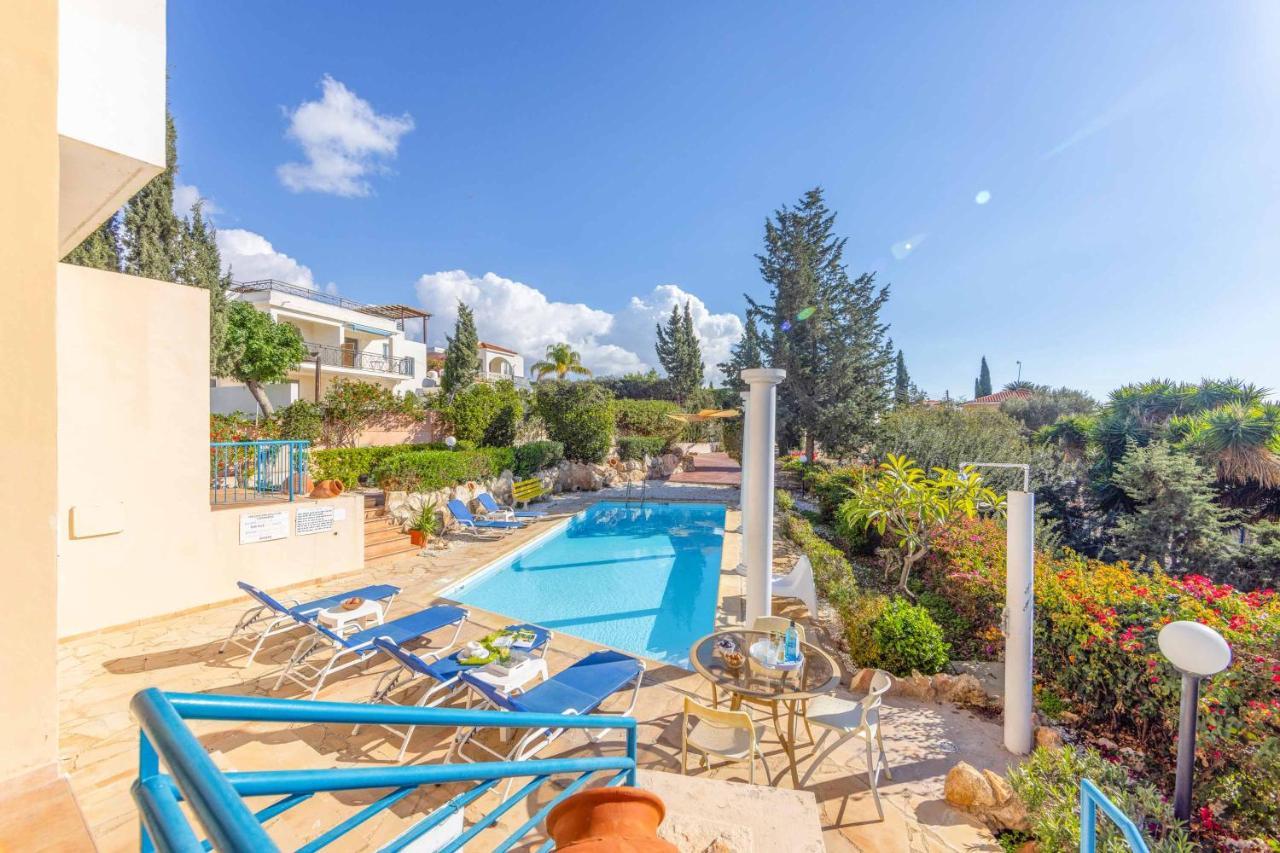 Apollon Dionysus Villa