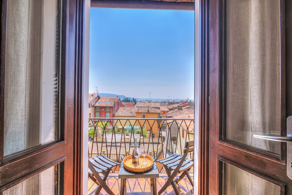 Agata Maison historical Center and Lake — 4-Star Luxury Hotel in Toscolano Maderno, Italy